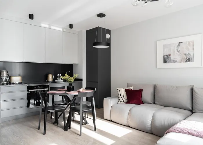Lion Apartments - Scala City Center Apartments&Parking Iib