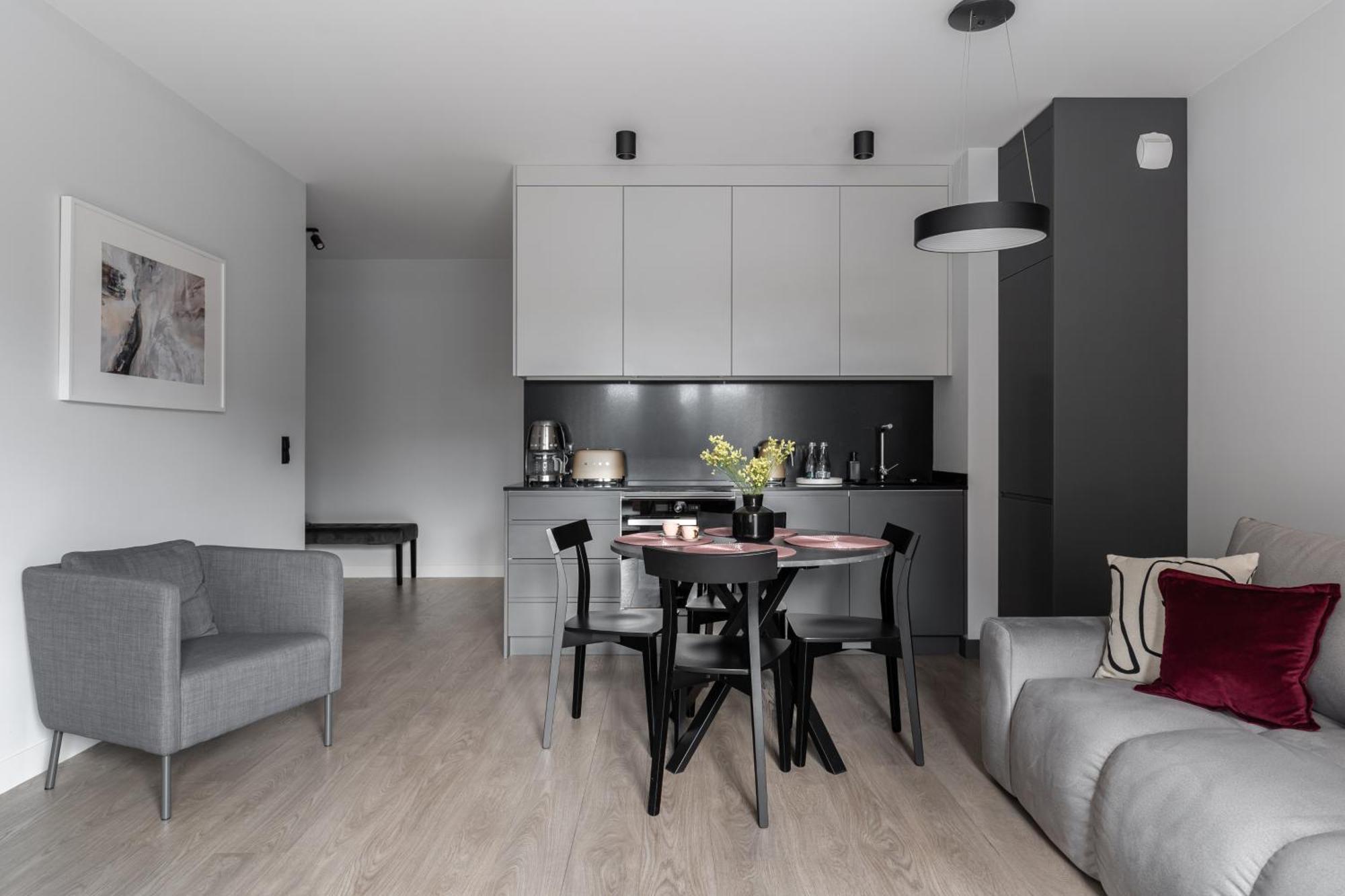 Lion - Scala Center Apartments&parking Iib